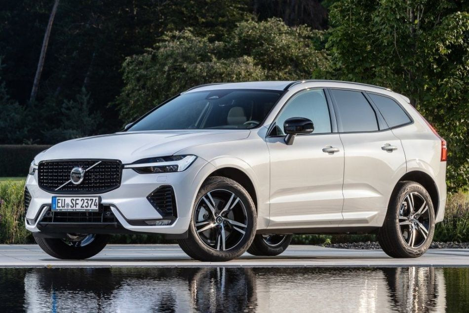 The updated crossover of the second incarnation - Volvo XC60