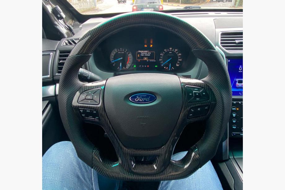 Ford Explorer 2019- Complete anatomical steering wheel (carbon) Image