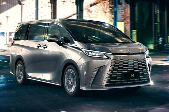 Review of the premium minivan Lexus LM of the second generation