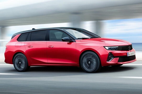Review of the electric station wagon Opel Astra Sports Tourer Electric