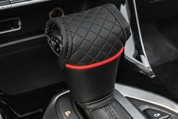 Car gear shift knob cover: how to choose