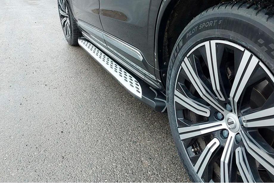 Volvo XC90 2015- Side Steps Shining (2 pcs, Aluminum) Image
