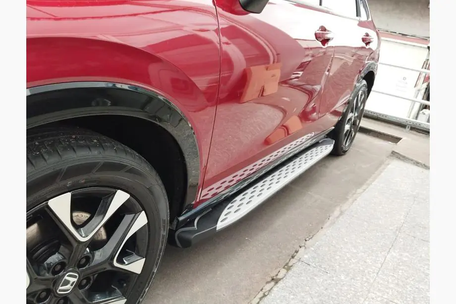 Honda ZR-V 2022- Side Steps Shining (2 pcs, Aluminum) Image