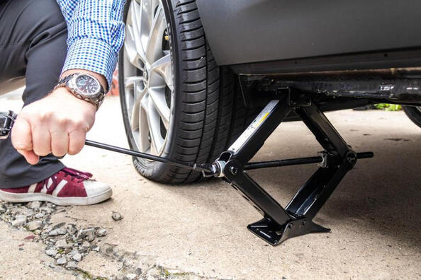 How to replace a punctured car wheel yourself: instructions