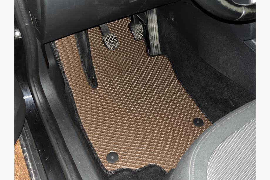 Skoda Yeti 2009-2017 EVA Floor Mats (Brown) Image