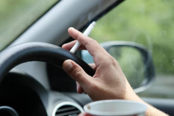How to get rid of the smell of tobacco in the car interior?