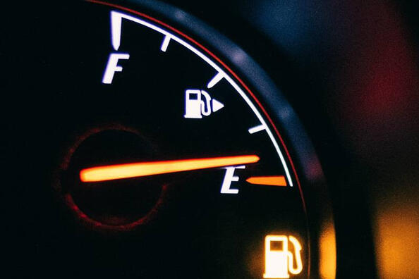 Why can’t you drive with a half-empty tank? Photo 1