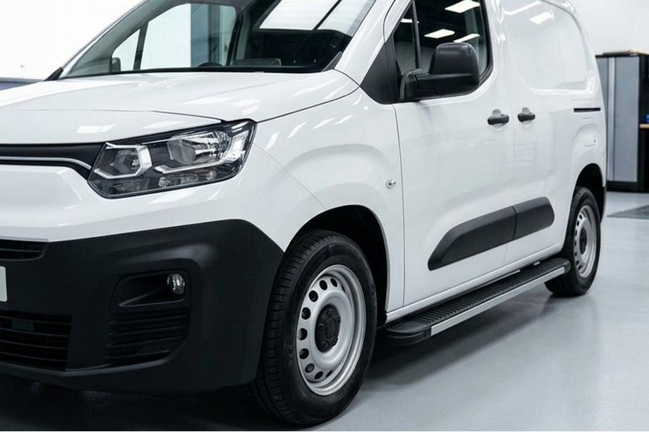 Fiat Doblo III 2023- Side Steps Maya V1 (2 pcs, Aluminum) Image
