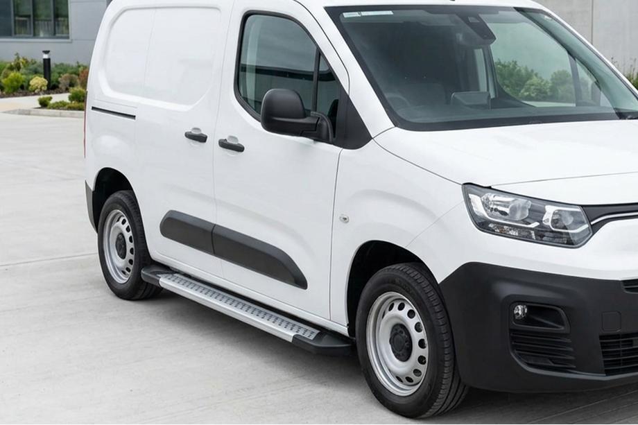 Fiat Doblo III 2023- Side Steps New Vision Grey (2 pcs, Aluminum) Image