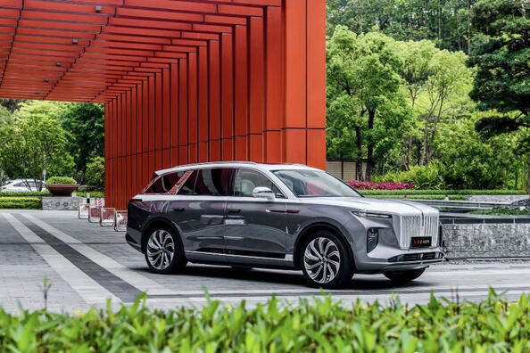 Hongqi E-HS9: a luxury electric car from China