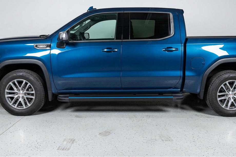 GMS Sierra 2019- Side Steps Maya Blue (2 pcs, Aluminum) Image