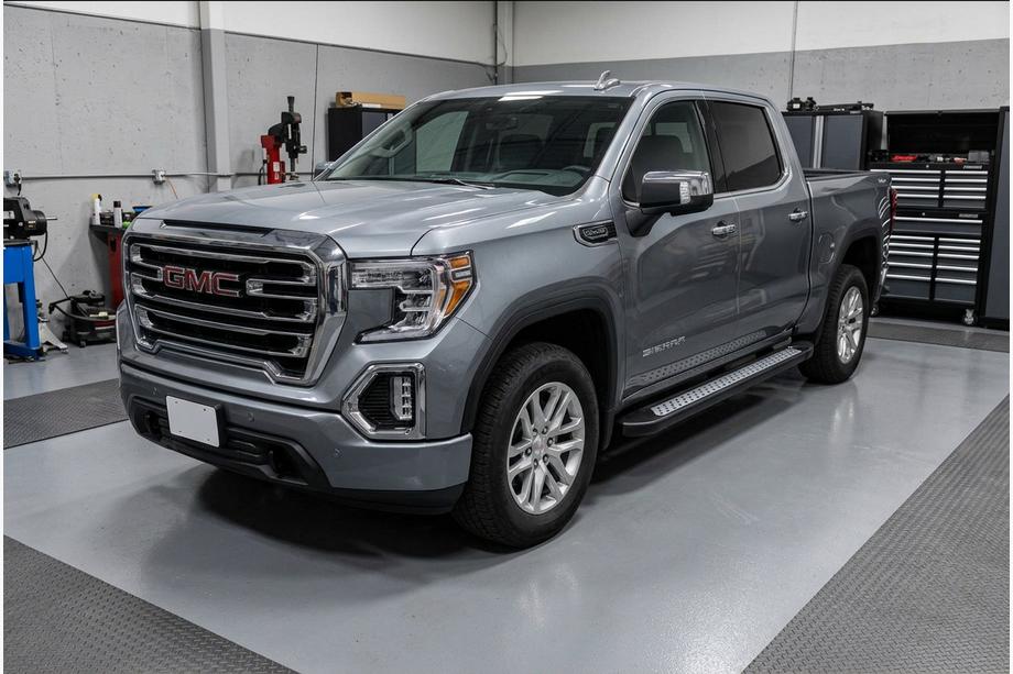 GMS Sierra 2019- Side Steps New Vision Black (2 pcs, Aluminum) Image