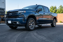 Chevrolet Silverado 2019- Side Steps Maya V1 (2 pcs, Aluminum) photo 1