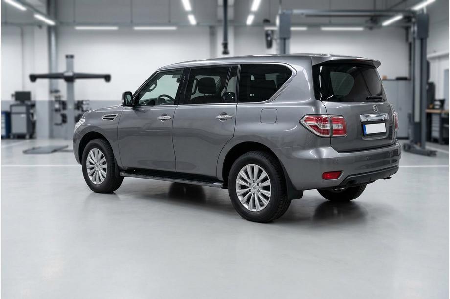 Nissan Armada 2016-2024 Side Steps Bosphore Black (2 pcs, Aluminum) Image