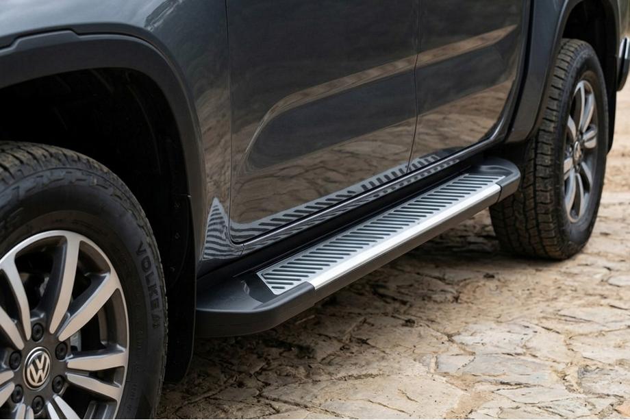 Volkswagen Amarok 2022- Side Steps Line (2 pcs, Aluminum) Image
