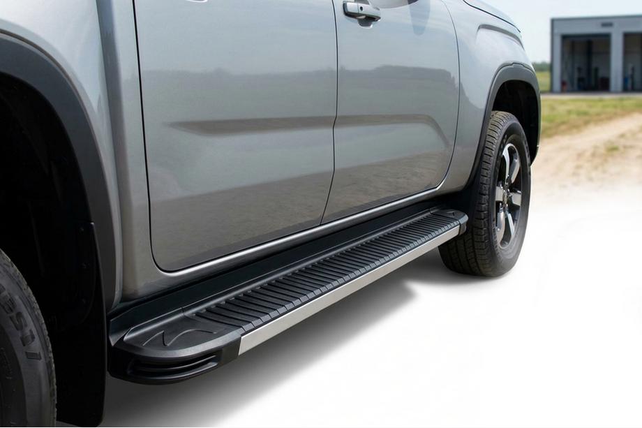 Ford Ranger 2022- Side Steps Maya V1 (2 pcs, Aluminum) Image