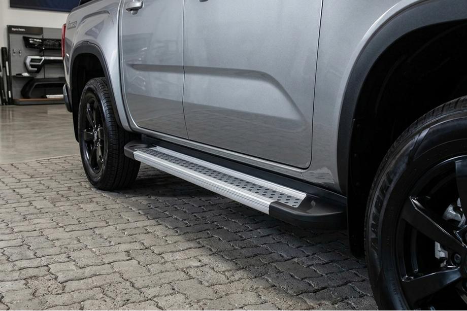 Ford Ranger 2022- Side Steps Vision New Grey (2 pcs, Aluminum) Image