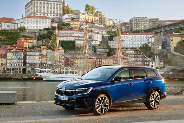 Renault Espace of the sixth generation: a review of the minivan