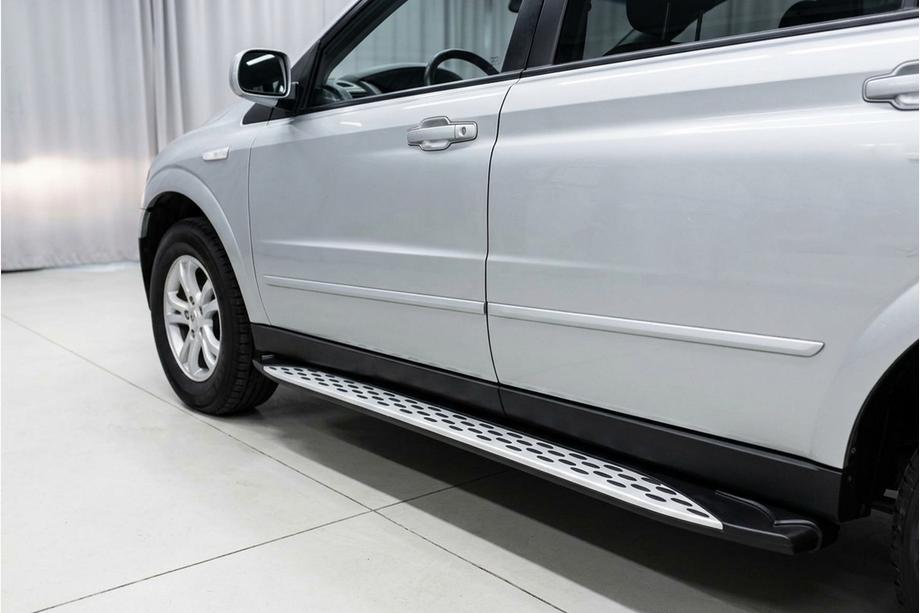 SsangYong Action 2005-2018 Side Steps Shining V1 (2 pcs, Aluminum) Image
