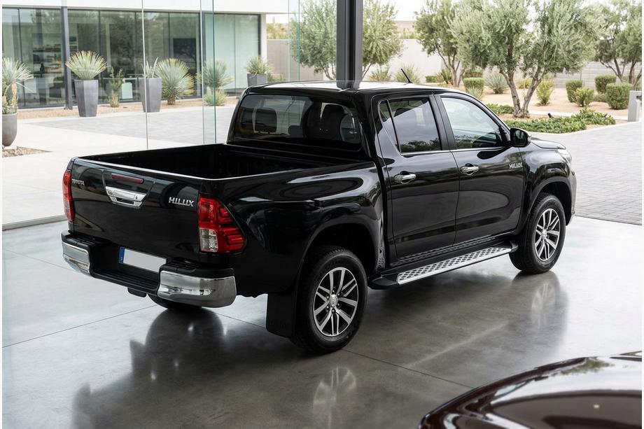 Toyota Hilux 2015- Side Steps Shining V1 (2 pcs, Aluminum) Image