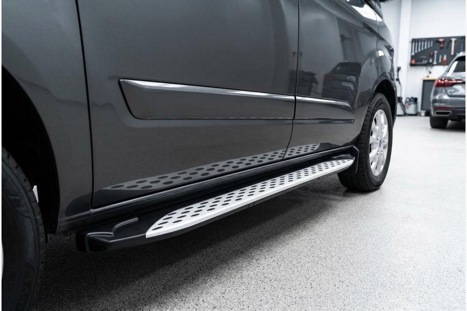 Ford Custom 2013-2022 Side Steps Shining V1 (2 pcs, Aluminum) Image