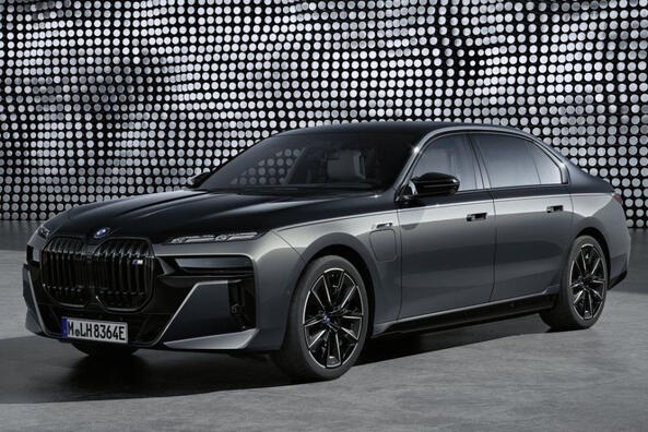 BMW 7 Series: flagship sedan of the new generation