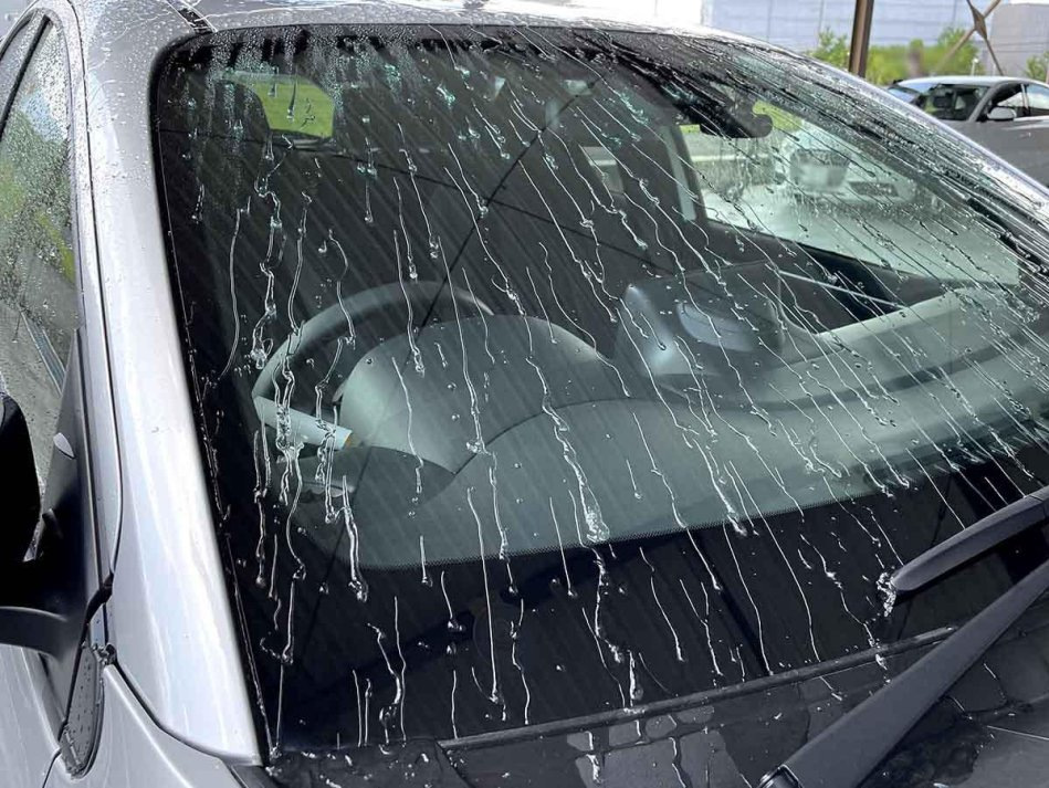 Anti-rain for the car: what it is and how to use it