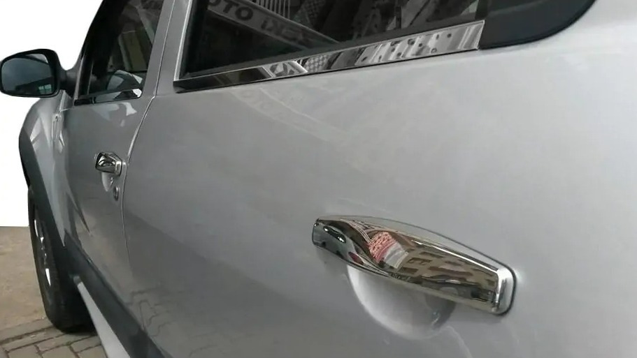 Chrome overlays on car door handles: how to choose and install