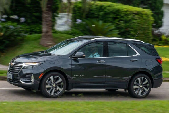 Chevrolet Equinox: updated crossover for a comfortable ride Photo 2