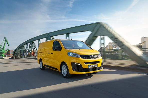 Opel Vivaro-e: an electric van for business and leisure