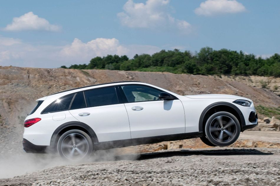 Mercedes-Benz C-Class All-Terrain: a review of the all-terrain vehicle