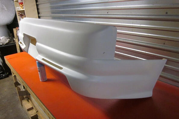 The role of fiberglass in car tuning: lightness, strength, aesthetics
