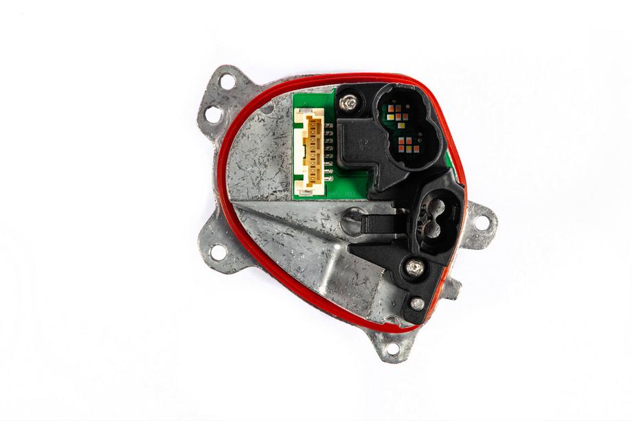 BMW 5 Series G30/G31 2017–2023 LED Headlight Module 23508302 (1 pc, right) Photo 2