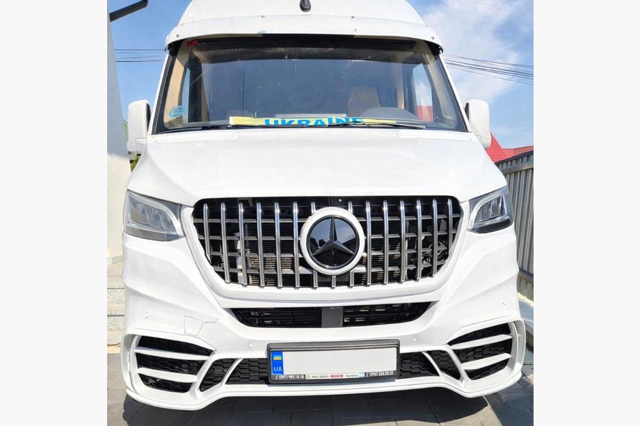 Mercedes Sprinter W907/W910 2018- Front Bumper with Grille V2 (AMG) Photo 7