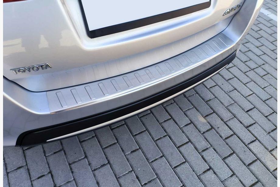 Toyota Auris 2012-2018 Rear bumper protector Carmos (SW) stainless steel Image