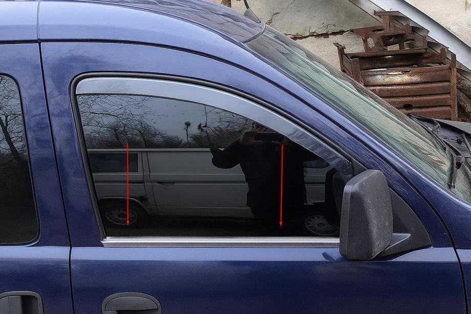 Opel Combo 2002–2012 Stainless Steel Window Trim (2 pcs) Image