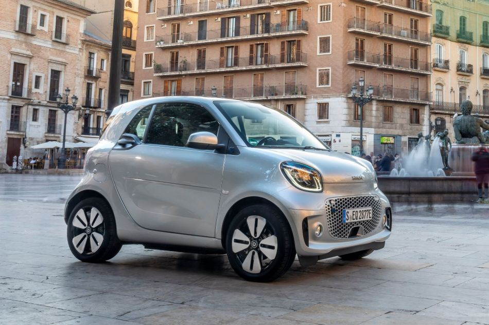 Smart EQ fortwo: a stylish electric car for the city