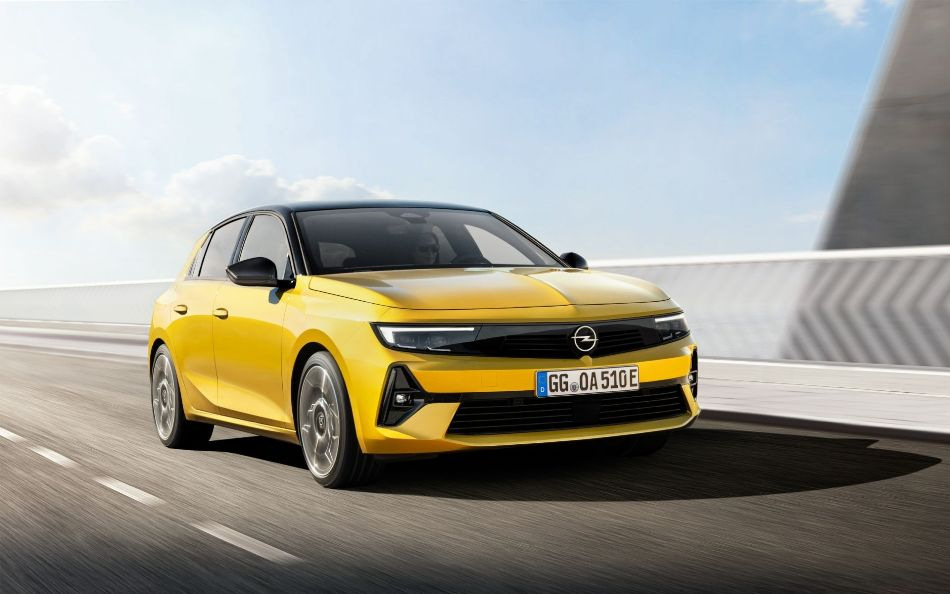 Overview of the compact hatchback Opel Astra of the sixth generation
