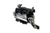 Toyota Land Cruiser 200 2007-2021 Right Headlight 2016+ (Executive) photo 4