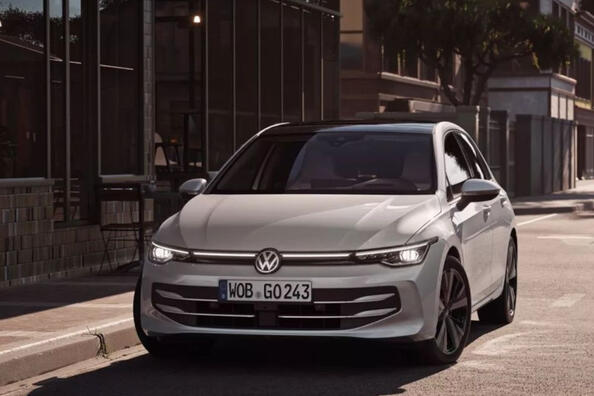 Volkswagen Golf 8th generation: restyling in 2024