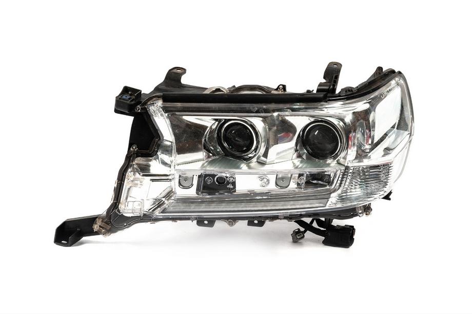 Toyota Land Cruiser 200 2007-2021 Left Headlight 2016+ (Standard) Image