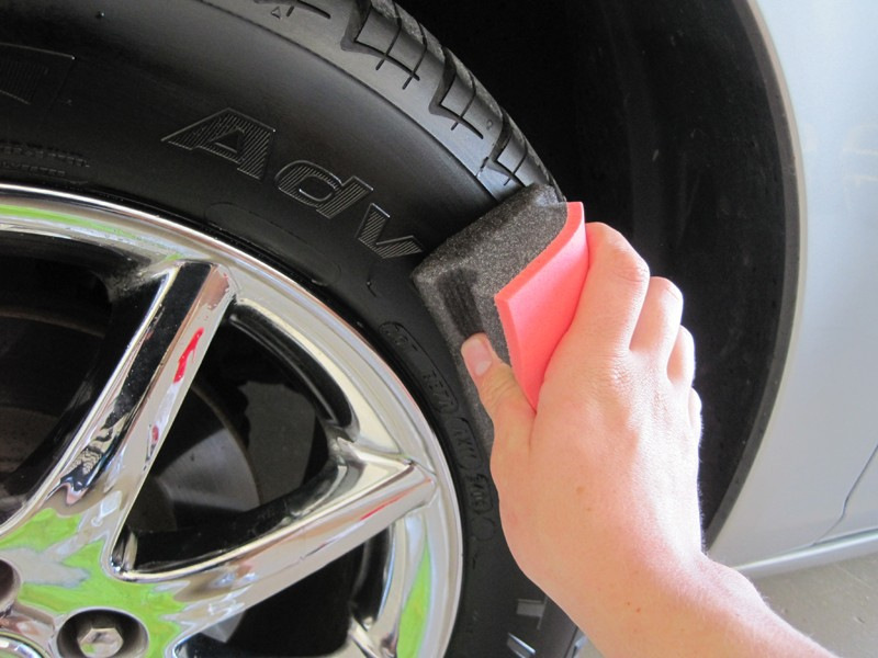 Why blacken car tires?