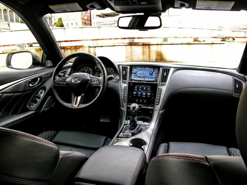 How to determine the quality of plastic in the car interior?