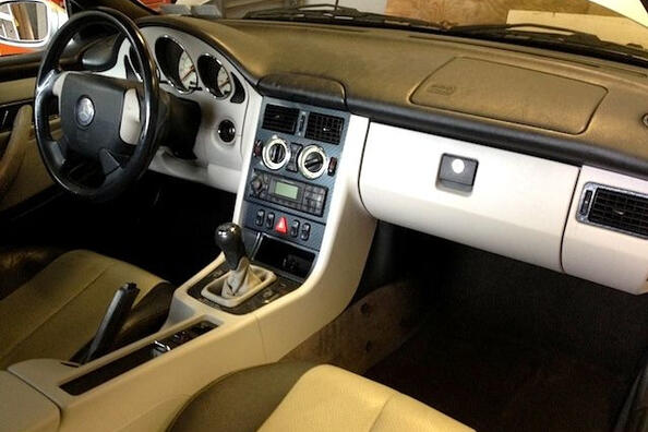 Is it possible to paint plastic in the car interior?