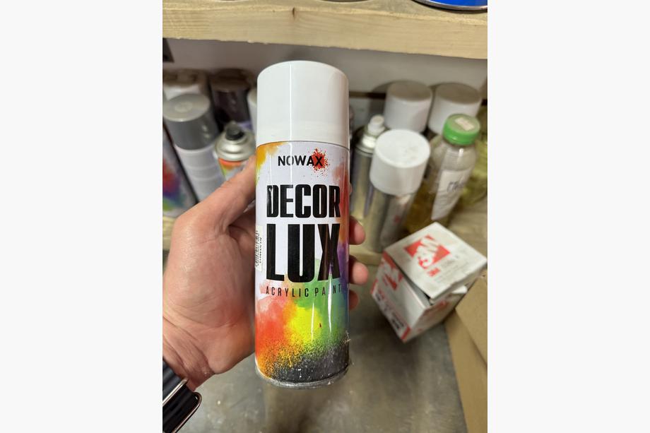 Black Spray Paint 400ml (Novatex) Image