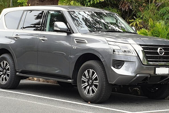 Nissan Patrol Y62: review of the legendary SUV of the VI generation