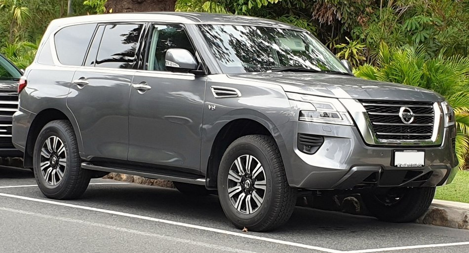 Nissan Patrol Y62: review of the legendary SUV of the VI generation