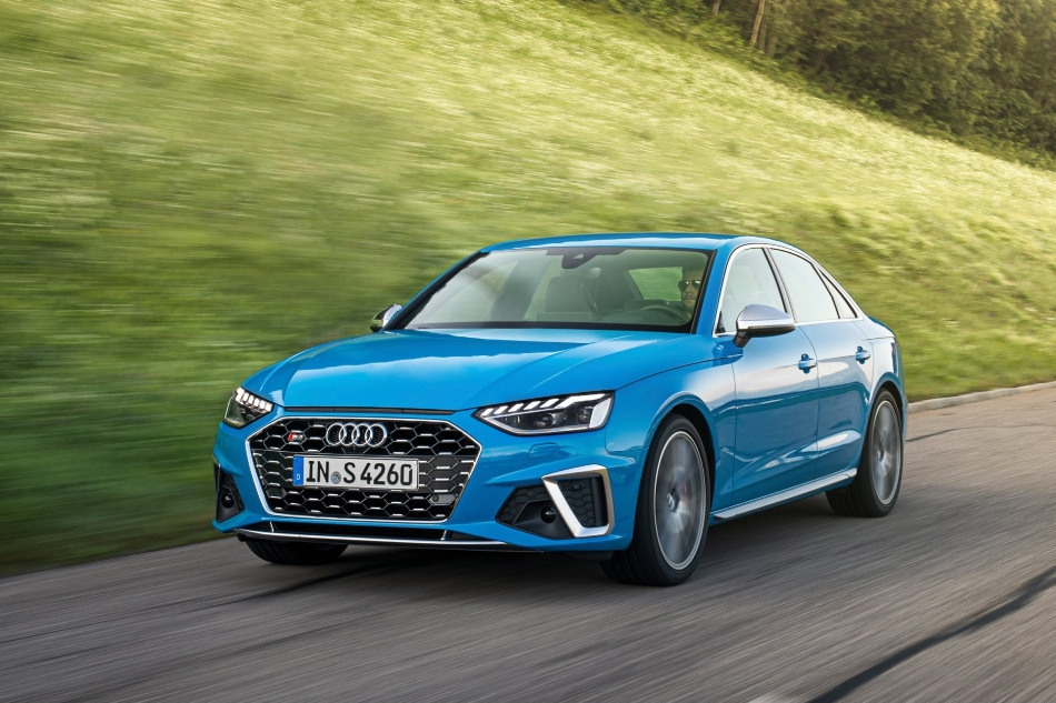 Review of the Audi S4 sports sedan of the fifth generation