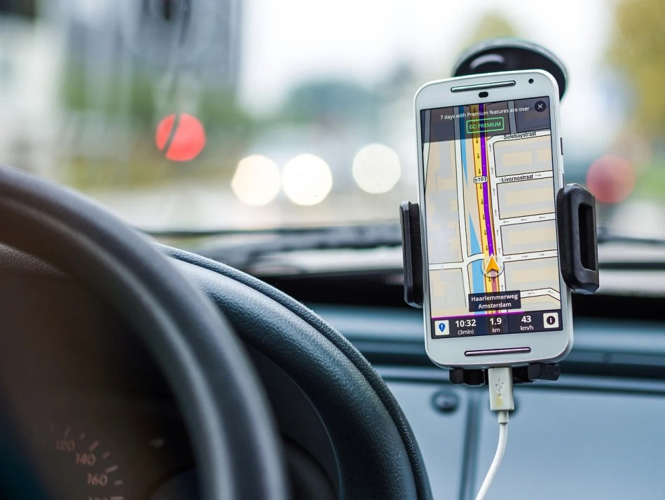 Mobile applications for motorists: indispensable assistants on the road