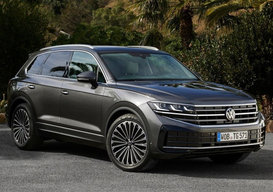 Volkswagen Touareg: the updated crossover has become even more perfect